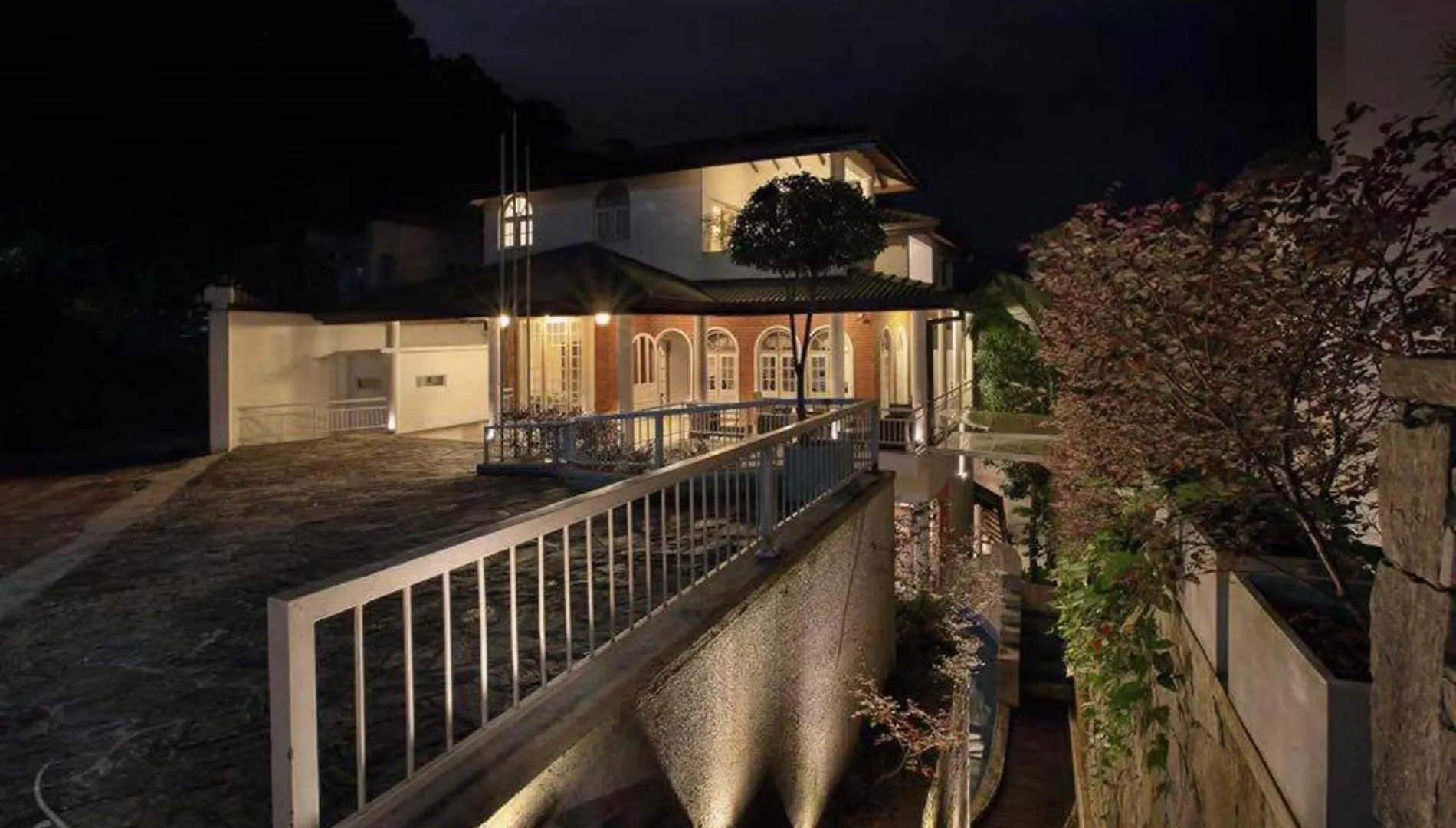 Kuwera Kandy Hotel
